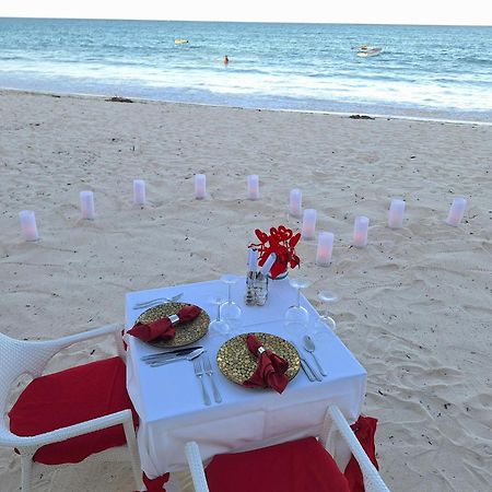 Bianco Azzurro Hotel & Restaurant Pwani Mchangani Kültér fotó