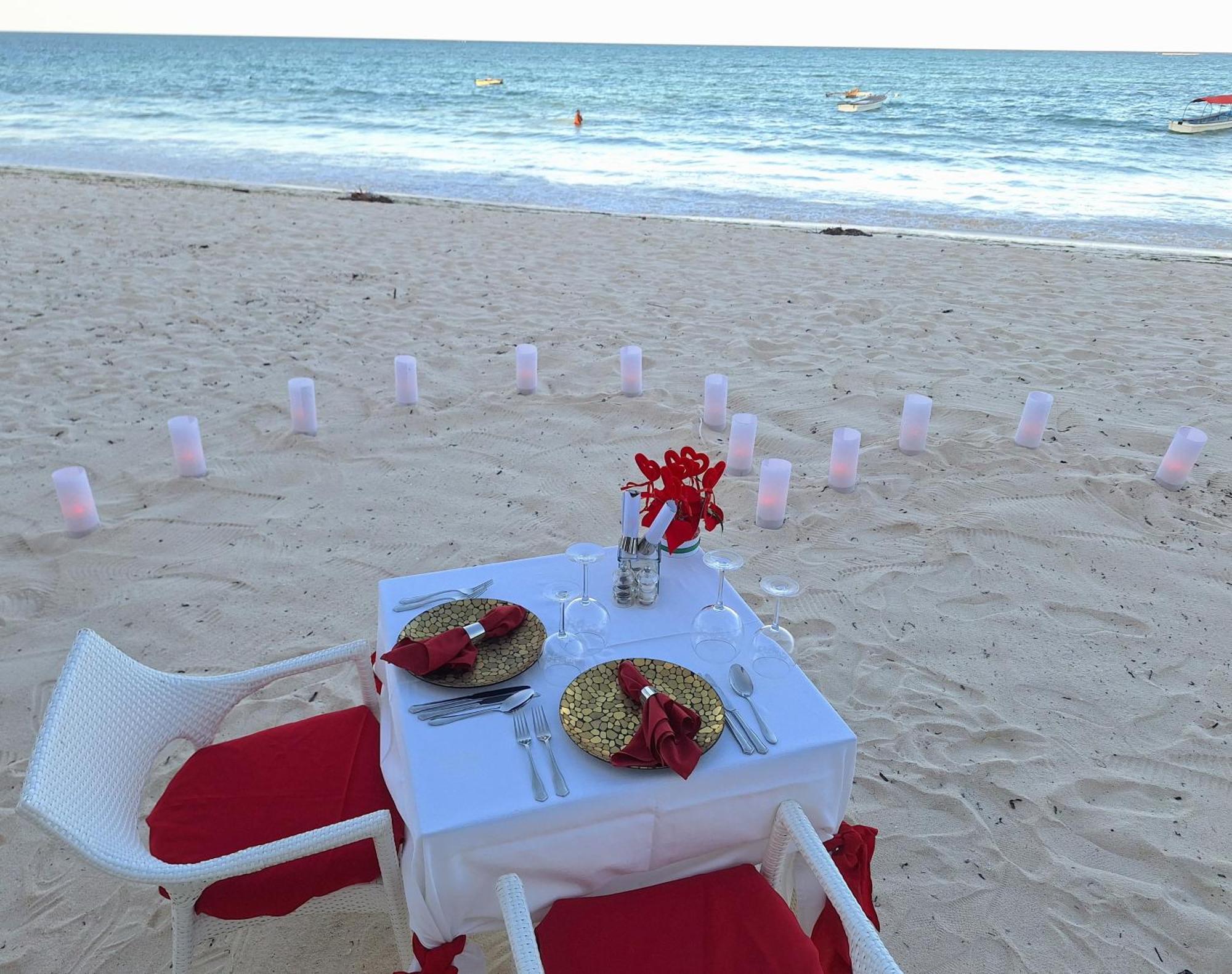 Bianco Azzurro Hotel & Restaurant Pwani Mchangani Kültér fotó