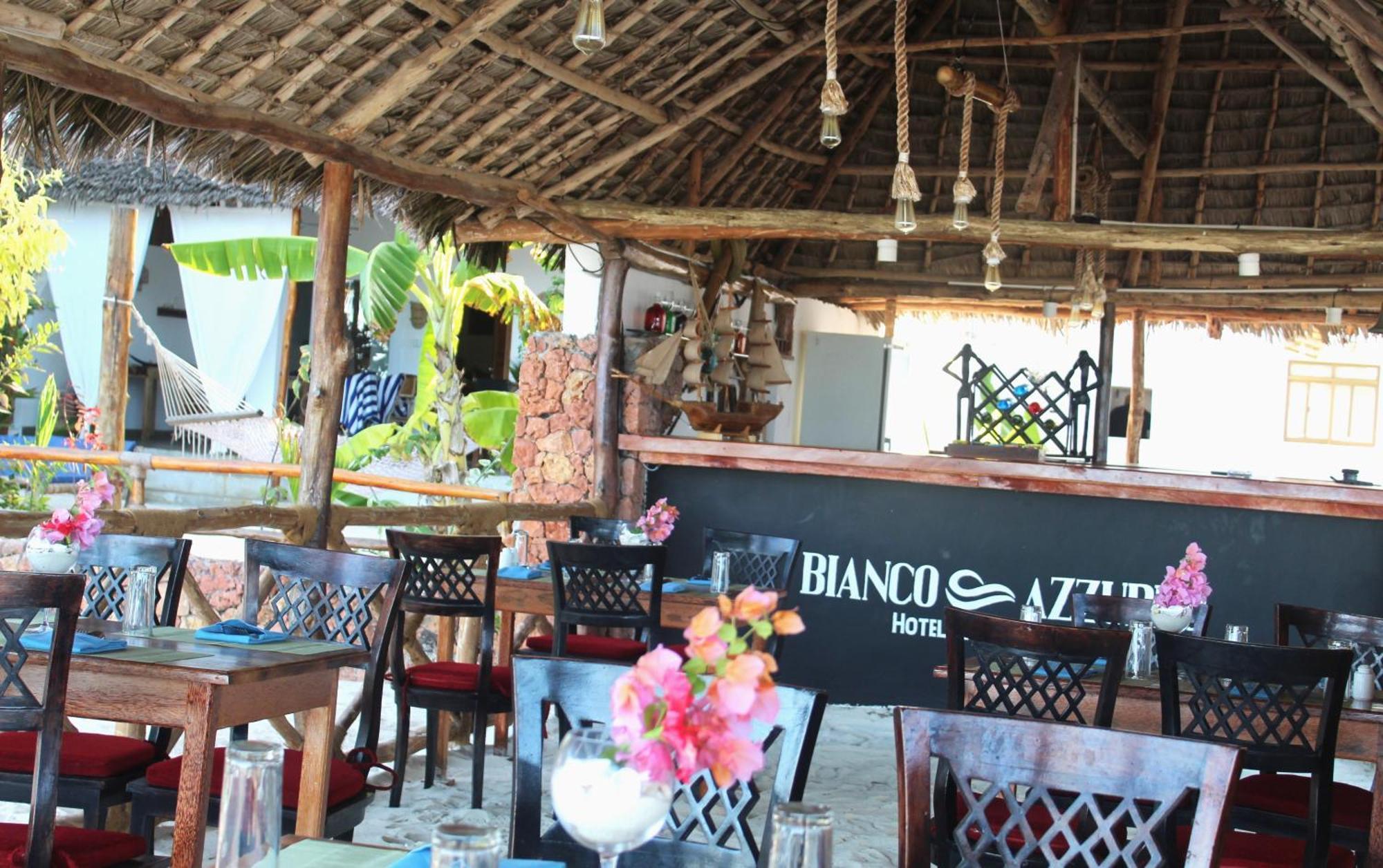 Bianco Azzurro Hotel & Restaurant Pwani Mchangani Kültér fotó
