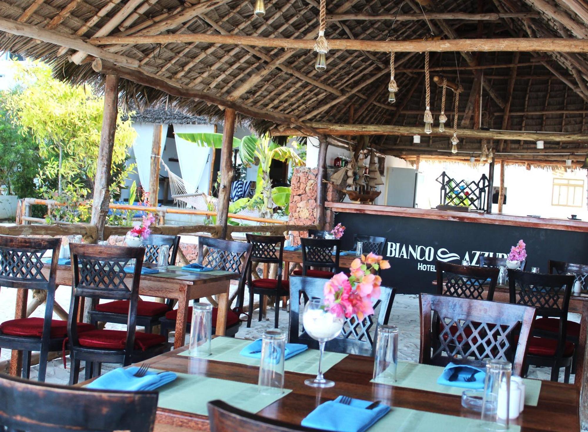Bianco Azzurro Hotel & Restaurant Pwani Mchangani Kültér fotó