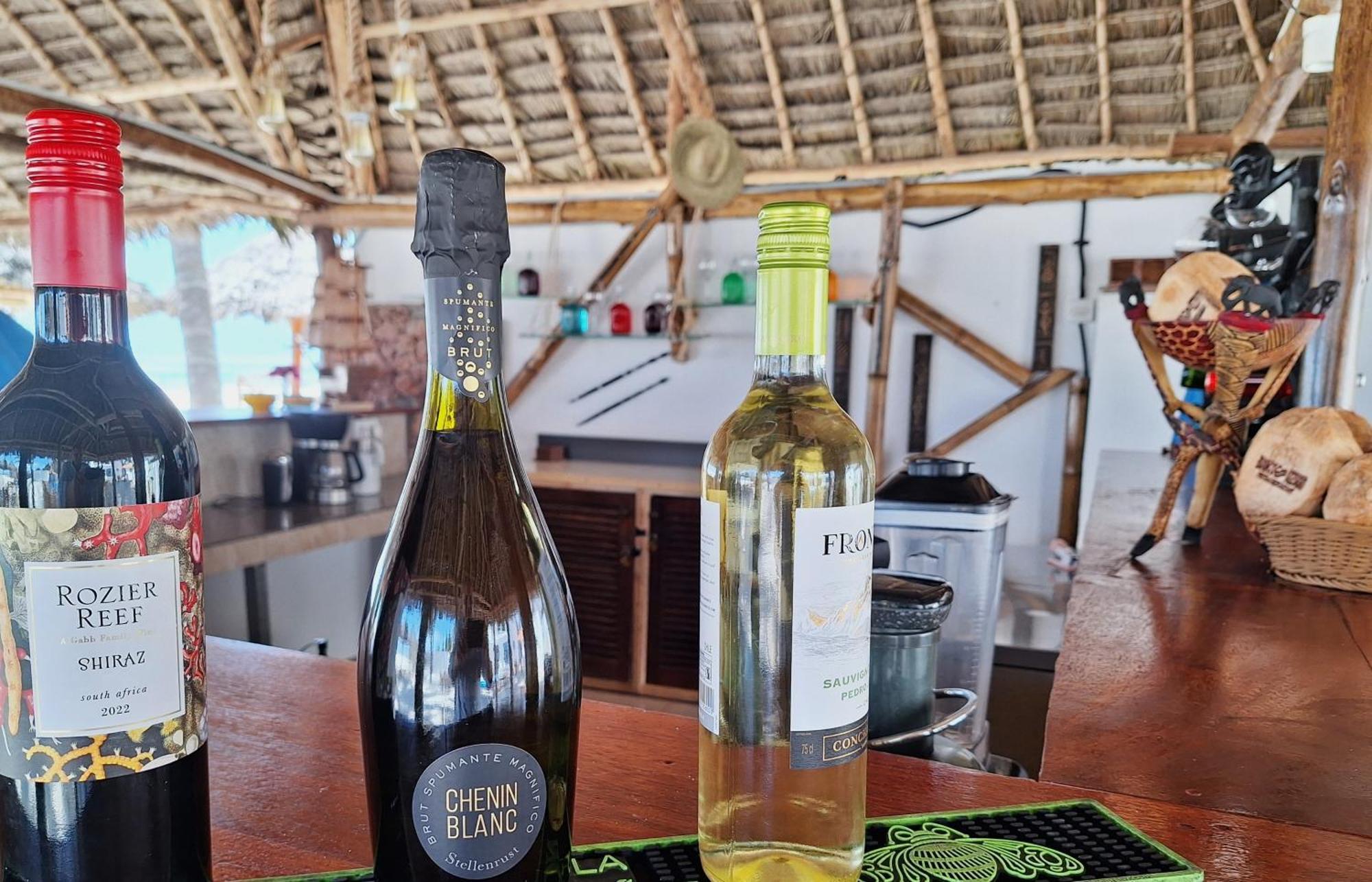 Bianco Azzurro Hotel & Restaurant Pwani Mchangani Kültér fotó